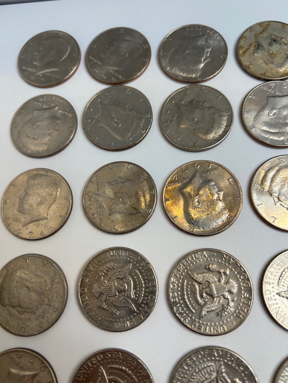 Large Estate Sale Kennedy Half Dollars Coin Lot Face Value $31.5 Coin Collection - Picture 7 of 7